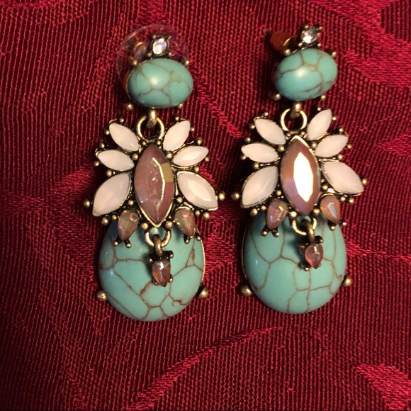 Jewelry - ❤️NEW Beautiful Sexy Earrings